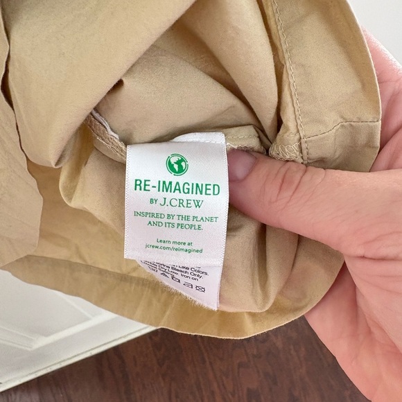 J.Crew Tan Poplin Short Sleeve Cinched Keyhole Neck Blouse Size Medium - Picture 6 of 8